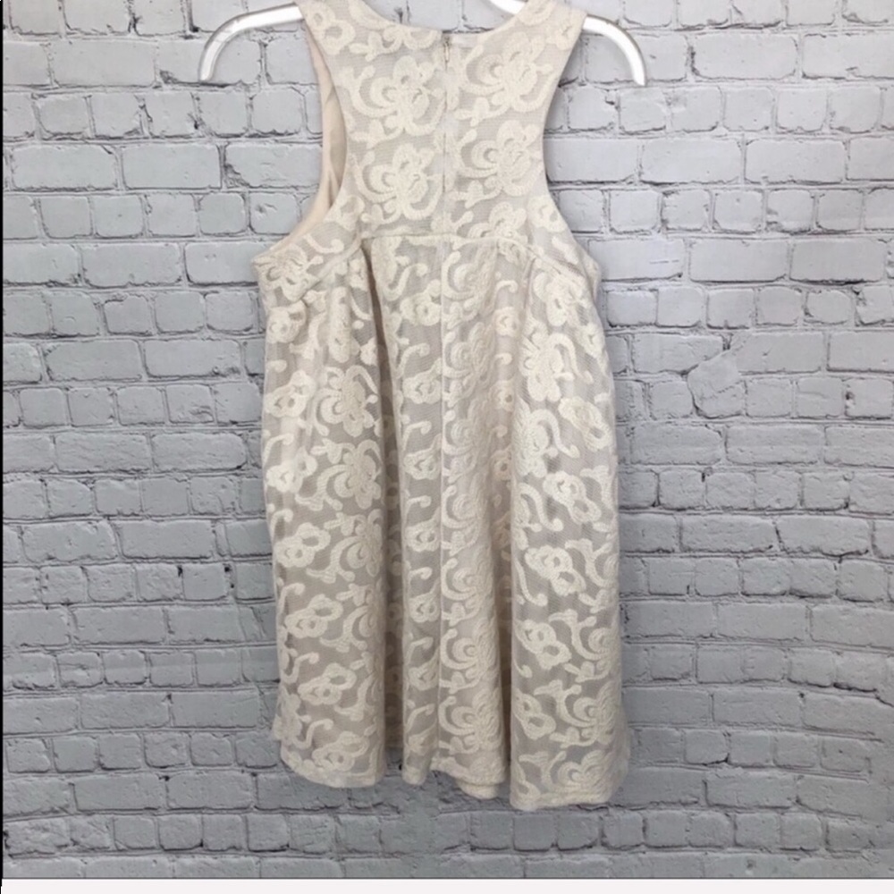 NWT J.O.A. Los Angeles / lace embroidered dress - Picture 5 of 7